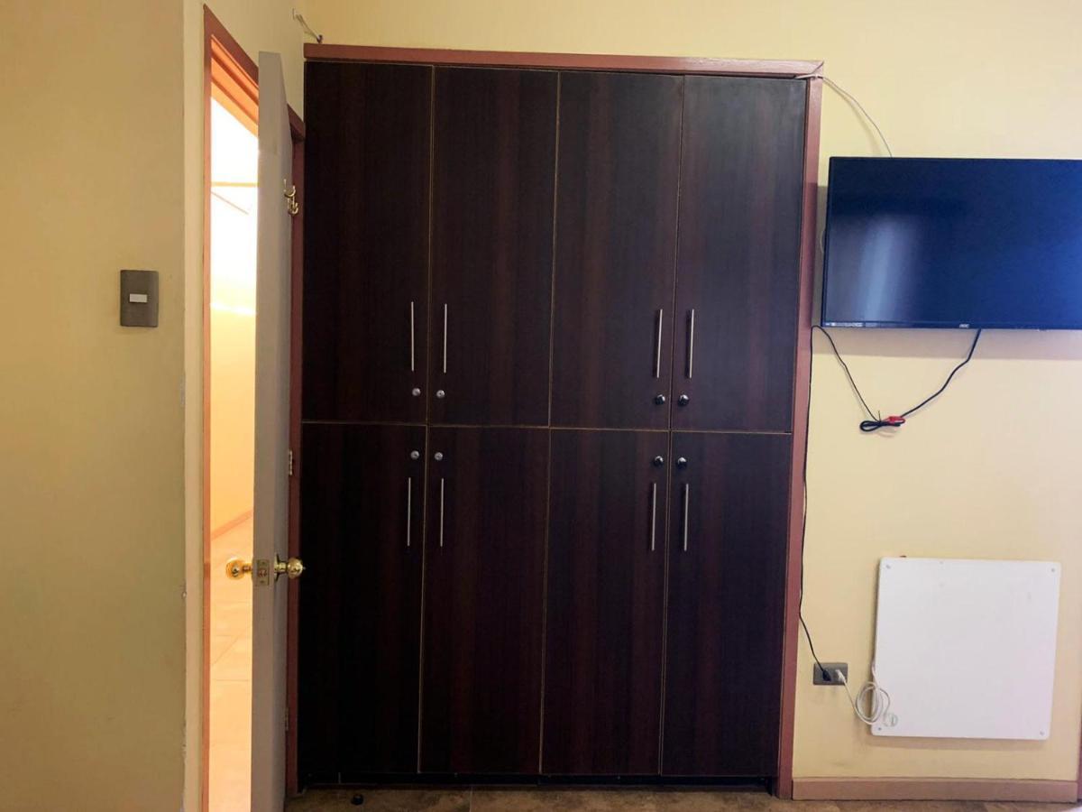 Juku Hostal Calama Buitenkant foto