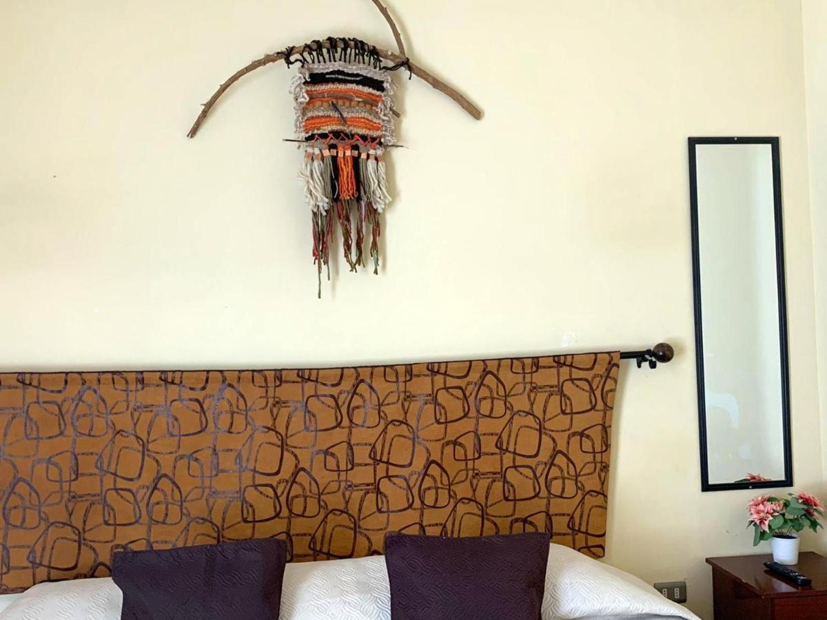 Juku Hostal Calama Buitenkant foto