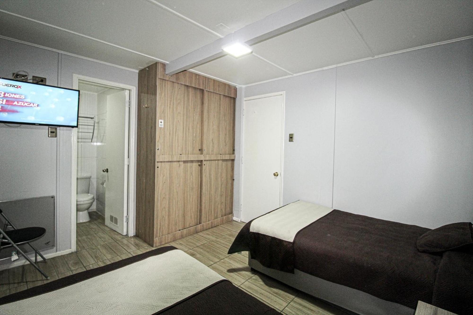 Juku Hostal Calama Buitenkant foto